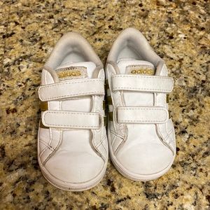 Adidas metallic gold tennis shoes size 6